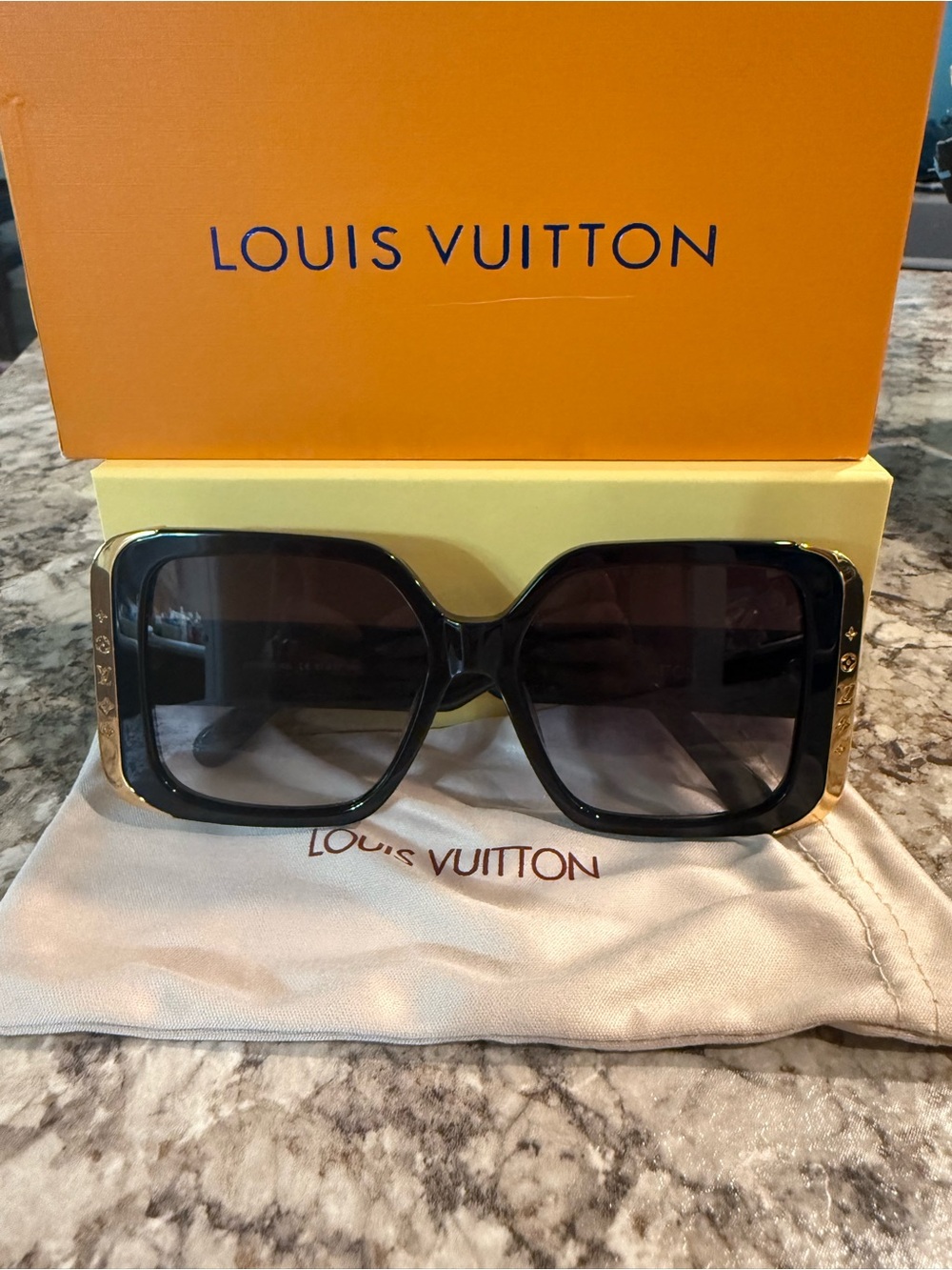 LV Moon Square Sunglasses